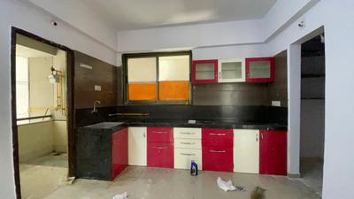 Kitchen Image of 900 Sq.ft 2 BHK Apartment / Flat for sale in Gala Haven, Vaishno Devi Circle Ahmedabad for Rs. 6500000
