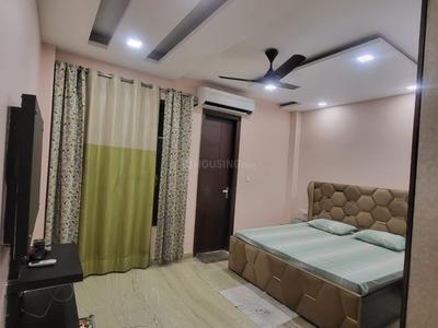 Bedroom Image of 900 Sq.ft 2 BHK Independent House for rent in Ramesh Nagar New Delhi for Rs. 42000