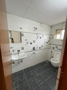 Image of 1850 Sq.ft 3 BHK Apartment / Flat for rent in Domlur Layout, Bengaluru for Rs. 80000