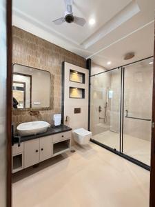 Bedroom Image of 1300 Sq.ft 4 BHK Builder Floor for rent in Sector 24 Rohini New Delhi for Rs. 50000