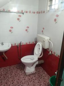 Bathroom Image of Gent's Home stay in Palarivattom, Ernakulam