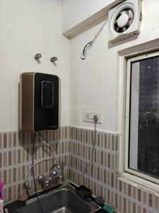 Kitchen Image of 1820 Sq.ft 3 BHK Apartment / Flat for rent in Maxblis White House, Sector 75 Noida for Rs. 60000
