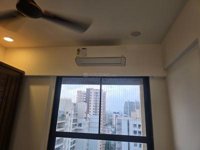 Bedroom Image of 1000 Sq.ft 2 BHK Apartment / Flat for rent in DLH Leo Tower, Andheri West Mumbai for Rs. 120000