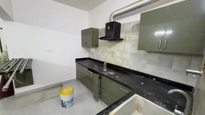 Kitchen Image of 1300 Sq.ft 2 BHK Apartment / Flat for rent in HBR Layout Bengaluru for Rs. 38000