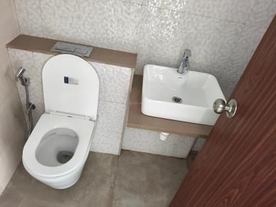 Bathroom Image of 550 Sq.ft 1 BHK Apartment / Flat for sale in Kalptaru Srishti Namah, Mira Road East Mira Bhayandar for Rs. 9500000