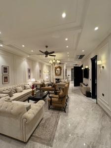 Image of 2700 Sq.ft 4 BHK Builder Floor for sale in Anand Vihar, New Delhi for Rs. 69000000