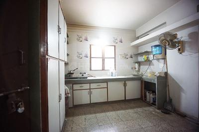 Kitchen Image of 855 Sq.ft 2 BHK Apartment / Flat for sale in Bodakdev Ahmedabad for Rs. 5400000
