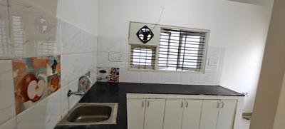 Kitchen Image of 1100 Sq.ft 2 BHK Builder Floor for rent in Kalyan Nagar Bengaluru for Rs. 30000