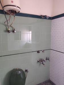 Bathroom Image of 1250 Sq.ft 2 BHK Apartment / Flat for sale in DDA Flats Sarita Vihar, Sarita Vihar New Delhi for Rs. 22500000