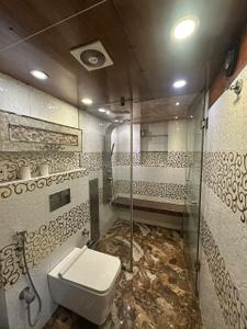 Bathroom Image of 1700 Sq.ft 3 BHK Apartment / Flat for rent in Om Satyam Apartment, Sector 4 Dwarka New Delhi for Rs. 60000