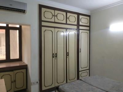 Bedroom Image of 900 Sq.ft 3 BHK Apartment / Flat for sale in Vikaspuri New Delhi for Rs. 14000000