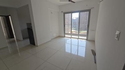 Living Room Image of 700 Sq.ft 2 BHK Apartment / Flat for rent in Adani Aster Neo, Shantigram Ahmedabad for Rs. 30000