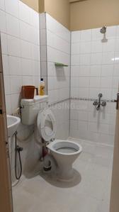 Bathroom Image of 600 Sq.ft 1 BHK Apartment / Flat for rent in Kaggadasapura Bengaluru for Rs. 20000