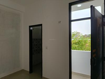 Bedroom Image of 750 Sq.ft 2 BHK Builder Floor for sale in DLF Ankur Vihar Ghaziabad for Rs. 2260084