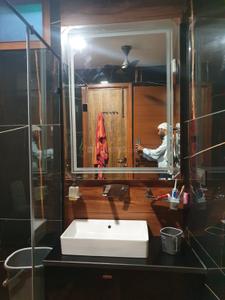 Bathroom Image of 1350 Sq.ft 4 BHK Builder Floor for sale in Kalyan Vihar New Delhi for Rs. 24500000