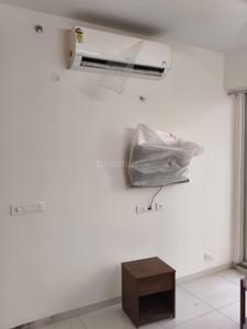 Bedroom Image of 975 Sq.ft 1.5 BHK Apartment / Flat for rent in Godrej Golf Link, Jaypee Greens Greater Noida for Rs. 40000