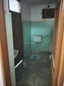 Bathroom Image of 1000 Sq.ft 2 BHK Builder Floor for rent in Permat Kanpur for Rs. 15000