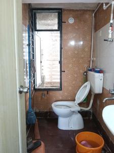 Common Bathroom Image of 500 Sq.ft 1 BHK Apartment / Flat for rent in Vijay Park, Kasarvadavali Thane for Rs. 17000