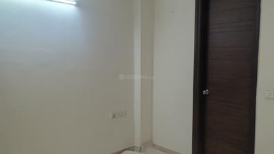 Bedroom Image of 1450 Sq.ft 3 BHK Builder Floor for sale in Rajouri Garden New Delhi for Rs. 28000000