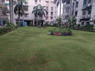 Image of 1600 Sq.ft 3 BHK Apartment / Flat for rent in Express Ashirwad Enclave, Patparganj, New Delhi for Rs. 46000