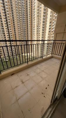 Image of 1100 Sq.ft 2.5 BHK Apartment / Flat for sale in Amrapali Verona Heights, Noida Extension, Greater Noida for Rs. 8342000