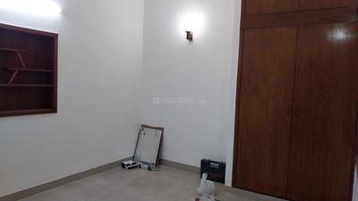 Bedroom Image of 2400 Sq.ft 4 BHK Builder Floor for rent in Arjun Nagar New Delhi for Rs. 150000