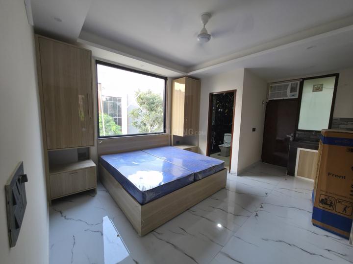 DLF Phase 3 Bedroom 1