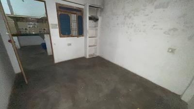 Bedroom Image of 600 Sq.ft 1.5 BHK Builder Floor for rent in Roberts Lines Lucknow for Rs. 7000