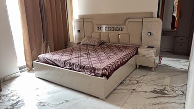 Bedroom Image of 3500 Sq.ft 4 BHK Builder Floor for rent in HUDA Plot Sector 38, Sector 38 Gurgaon for Rs. 115000