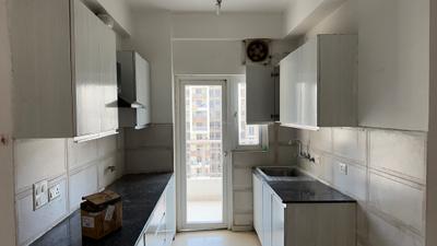 Kitchen Image of 1070 Sq.ft 2.5 BHK Apartment / Flat for rent in Samridhi Grand Avenue, Noida Extension Greater Noida for Rs. 18601