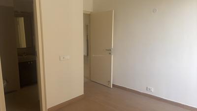 Bedroom Image of 1950 Sq.ft 4.5 BHK Apartment / Flat for sale in Emaar Palm Hills, Sector 77 Gurgaon for Rs. 26500000