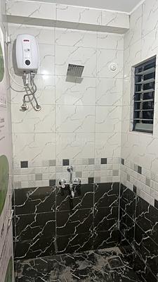 Bathroom Image of 700 Sq.ft 1 RK Builder Floor for rent in Gokhalenagar Pune for Rs. 16500