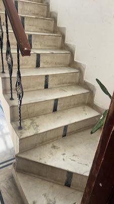 Staircase Image of 1500 Sq.ft 3 BHK Builder Floor for rent in Sector 50 Noida for Rs. 40000