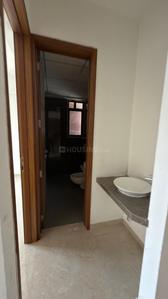 Bathroom Image of 1337 Sq.ft 3 BHK Apartment / Flat for sale in Saraswati Felicia, Nirnay Nagar Ahmedabad for Rs. 18500000