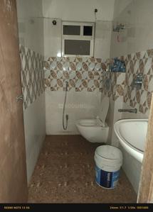 Bathroom Image of 1500 Sq.ft 3 BHK Apartment / Flat for sale in KGC Solitaire 20, Entally Kolkata for Rs. 16200000