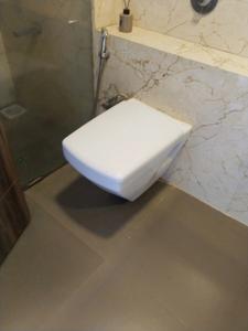 Common Bathroom Image of 3000 Sq.ft 4 BHK Apartment / Flat for sale in AP Valencia, Santacruz West Mumbai for Rs. 165000000