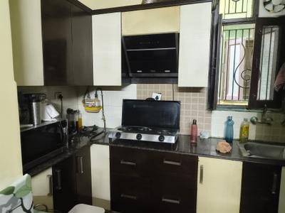 Kitchen Image of 850 Sq.ft 2 BHK Apartment / Flat for sale in Indirapuram Ghaziabad for Rs. 9000000