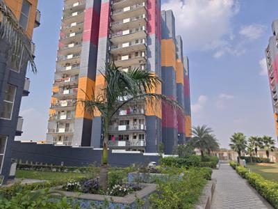 Image of 1050 Sq.ft 2 BHK Apartment / Flat for sale in Dwarkadhish The Cubix, Sector 23, Dharuhera for Rs. 5560000