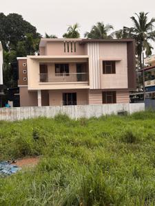 Image of 2200 Sq.ft 4 BHK Independent House for sale in Aluva, Kochi for Rs. 9000000