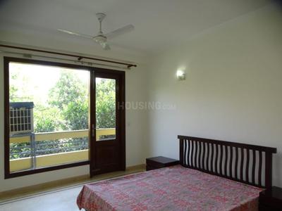 Bedroom Image of 2700 Sq.ft 3 BHK Builder Floor for rent in New Friends Colony New Delhi for Rs. 85000