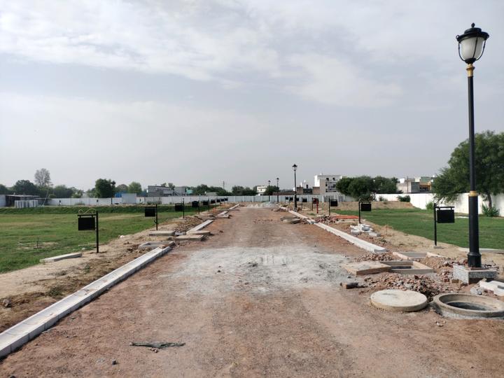 New Stone Coral Park Main Image 1