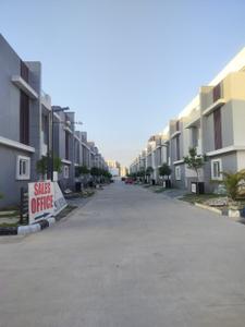 Image of 3080 Sq.ft 3.5 BHK Villa for sale in Patighanpur, Sangareddy for Rs. 28000000