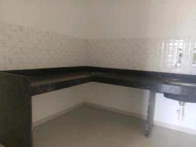 Kitchen Image of 850 Sq.ft 2 BHK Apartment / Flat for rent in Majestique Rhythm County, Handewadi Pune for Rs. 20000