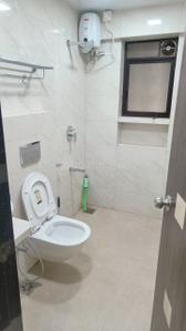 Bathroom Image of 902 Sq.ft 3 BHK Apartment / Flat for sale in Kumar Court, Santacruz East Mumbai for Rs. 29900000