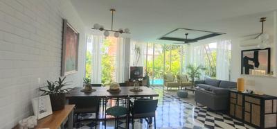 Hall Image of 3030 Sq.ft 3 BHK Villa for sale in Assagao Goa for Rs. 56000000