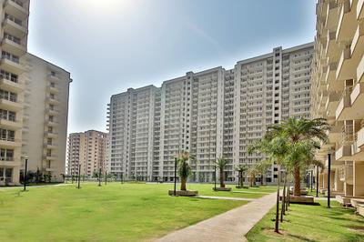 Image of 2500 Sq.ft 4 BHK Apartment / Flat for sale in Indiabulls Centrum Park, Sector 103, Gurgaon for Rs. 32000000