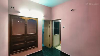 Bedroom Image of 1250 Sq.ft 2 BHK Independent House for rent in Doak Nagar Madurai for Rs. 22000