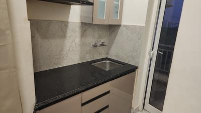 Kitchen Image of 630 Sq.ft 1 RK Apartment / Flat for rent in Karolan Ka Barh Jaipur for Rs. 16000