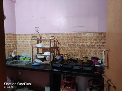 Kitchen Image of 856 Sq.ft 2 BHK Apartment / Flat for sale in Picnic Garden Kolkata for Rs. 4500000