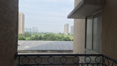 Balcony Image of 1000 Sq.ft 2.5 BHK Apartment / Flat for rent in Prateek Grand City, Siddharth Vihar Ghaziabad for Rs. 24000